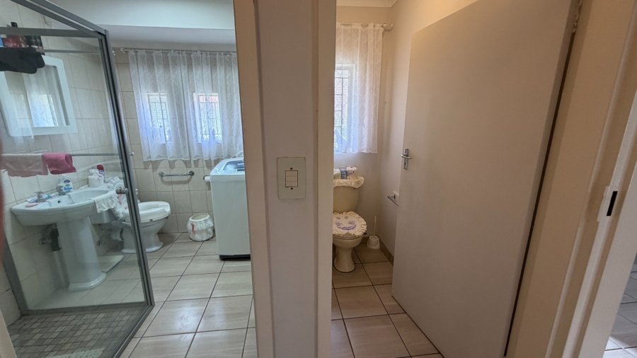 2 Bedroom Property for Sale in Miederpark North West